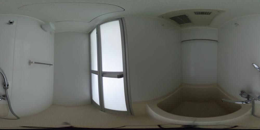 �o�X���[��