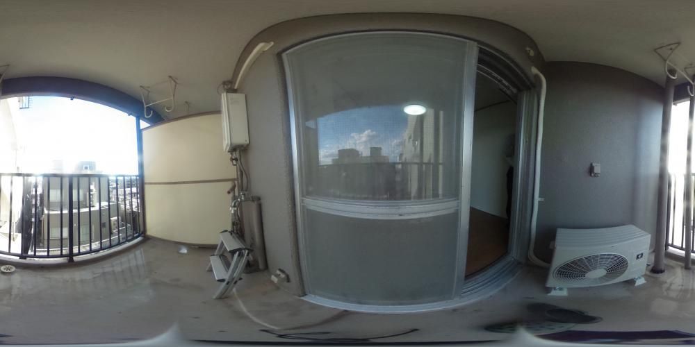 �o���R�j�[